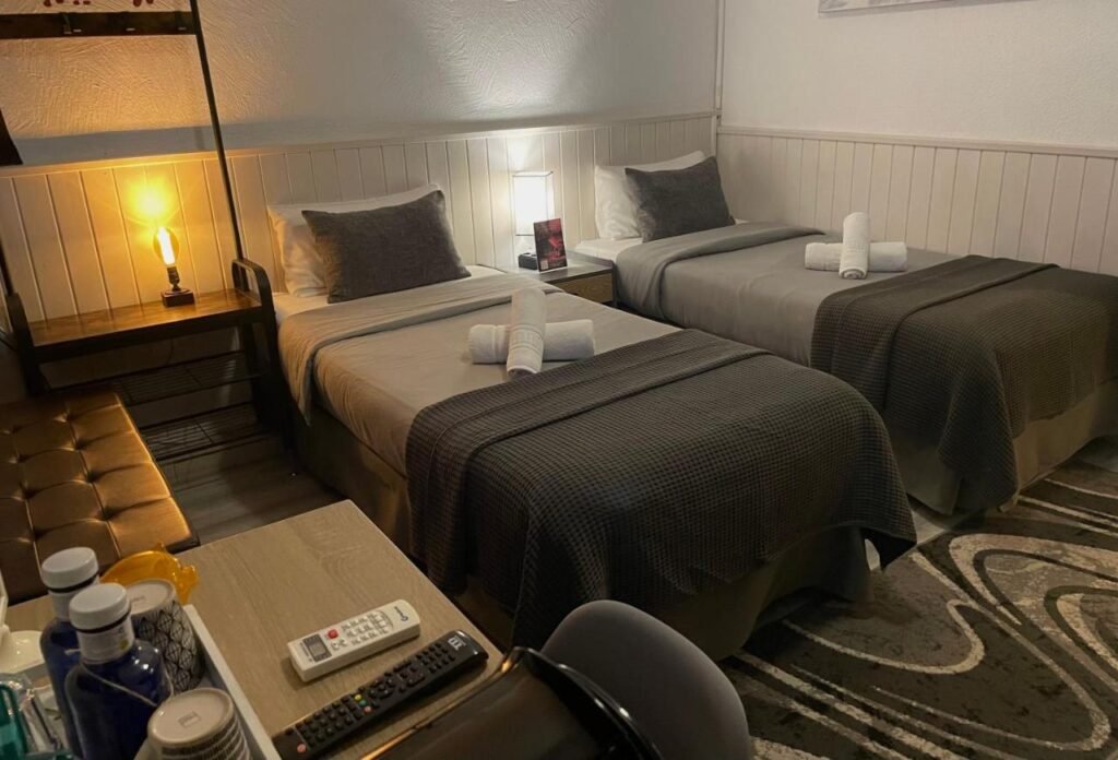Contactar Hotel en Granada con Itinere Rooms